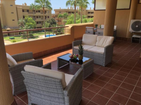 La Cala Azul 2 bedroom apartment with big sunny terrace & walking distance to all the amenities - costa del sol
